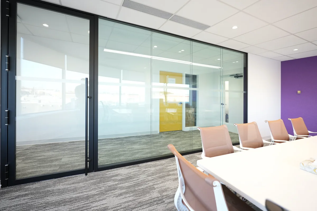 moodwall P4 modern office glass partition